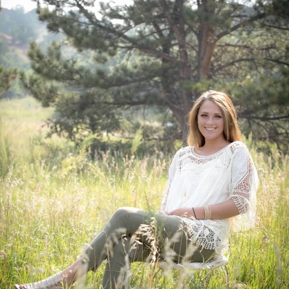 Meet your Posher, Olivia